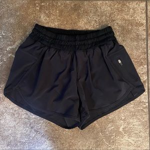 black lulu lemon shorts